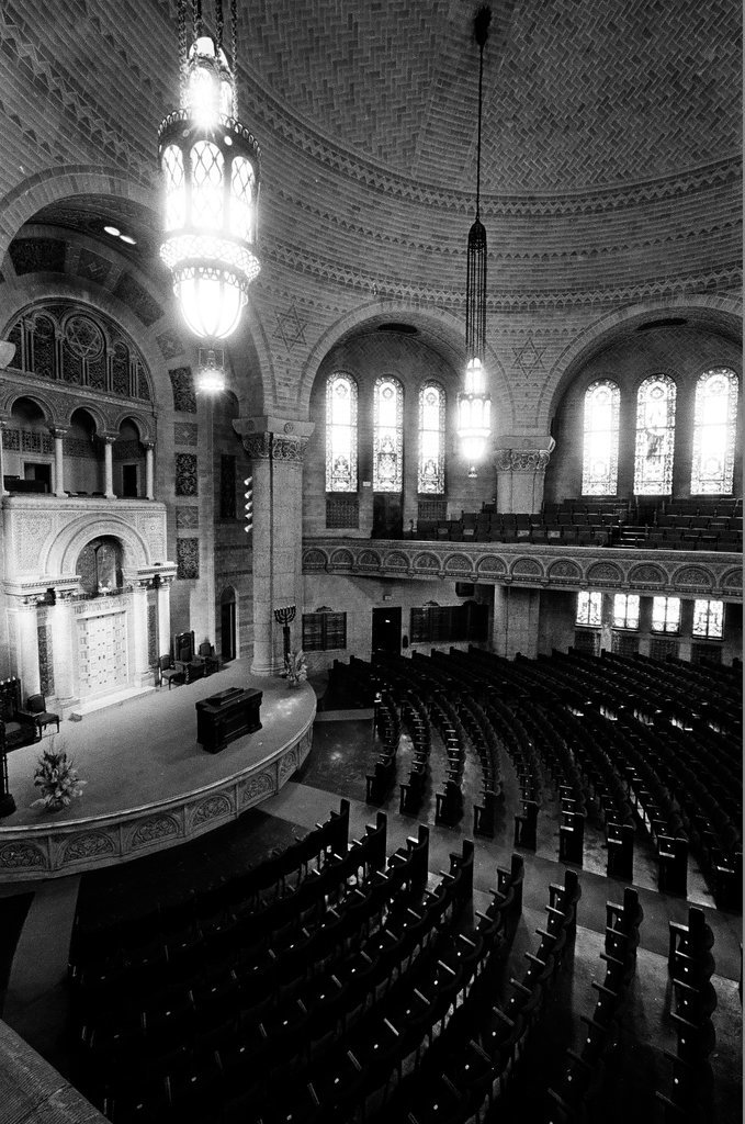 KAM Isaiah Israel Congregation - Chicago Sun-Times