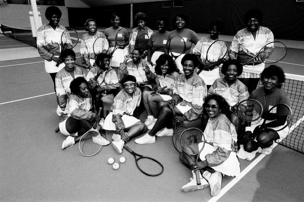 South Side women's tennis team - Chicago Sun-Times