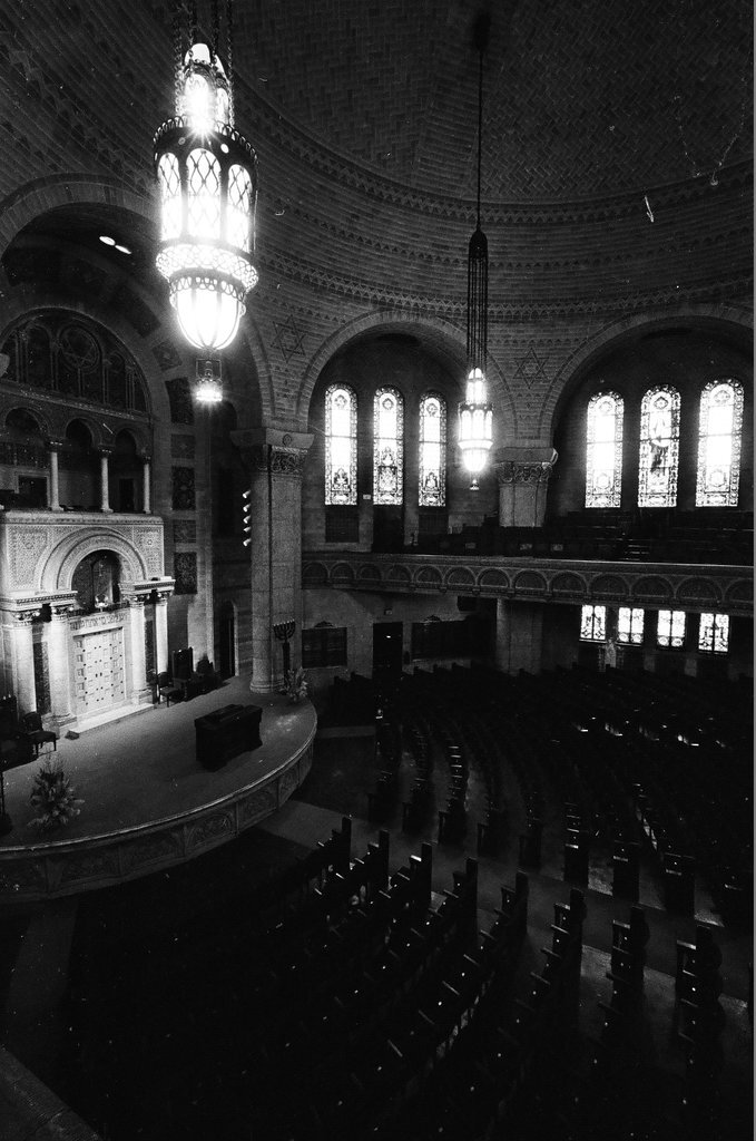 KAM Isaiah Israel Congregation - Chicago Sun-Times
