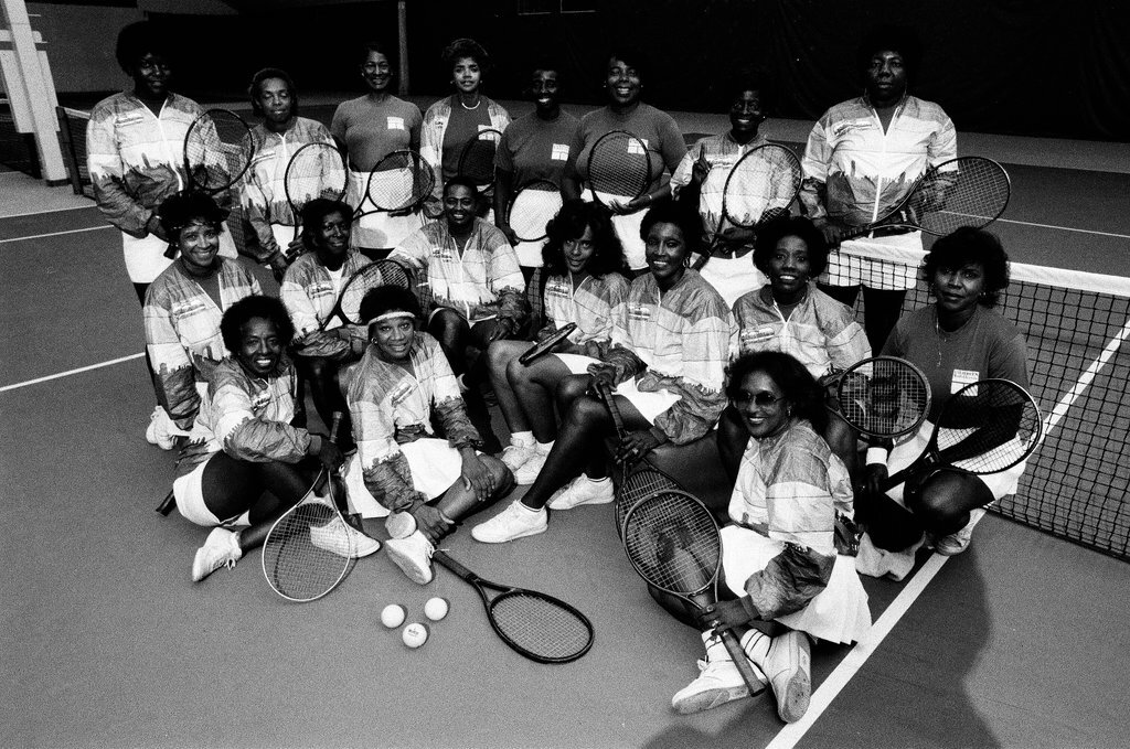 South Side women's tennis team - Chicago Sun-Times