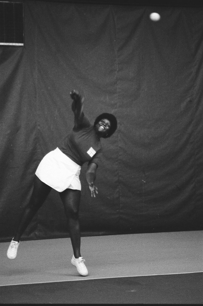 South Side women's tennis team - Chicago Sun-Times