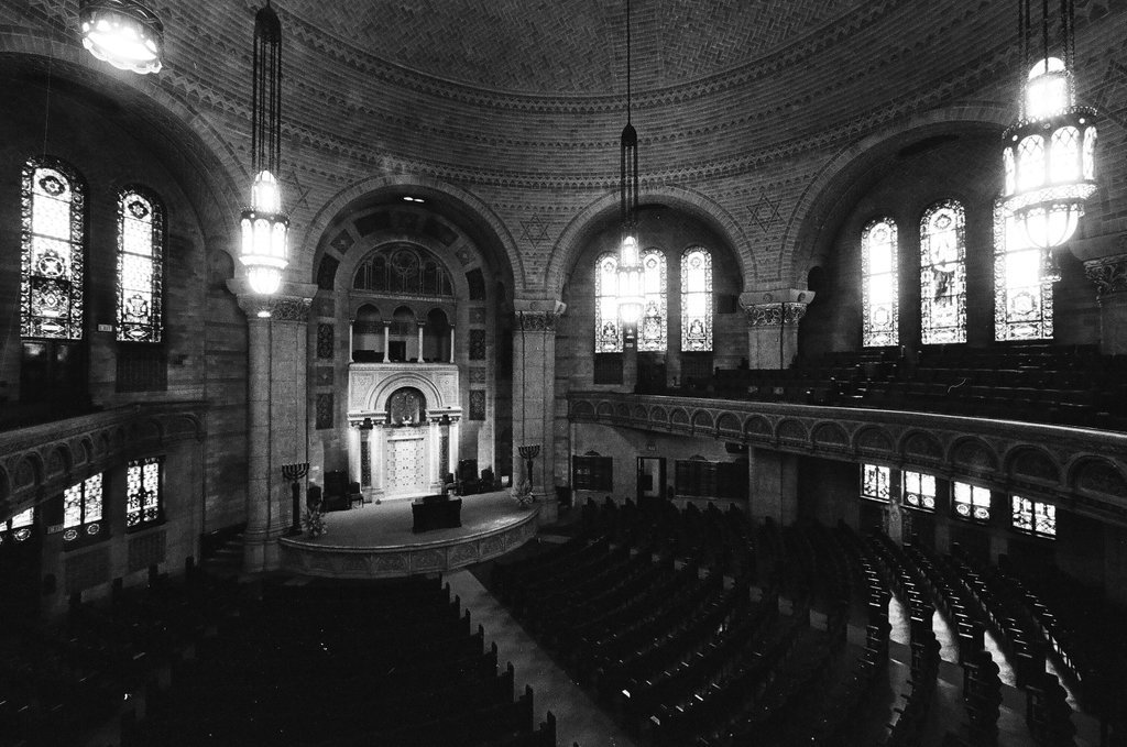 KAM Isaiah Israel Congregation - Chicago Sun-Times