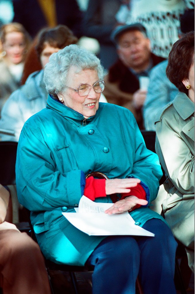 Grand opening of Miriam Apartments, single-occupancy rooms for women - Nancy Stuenkel for Chicago Sun-Times