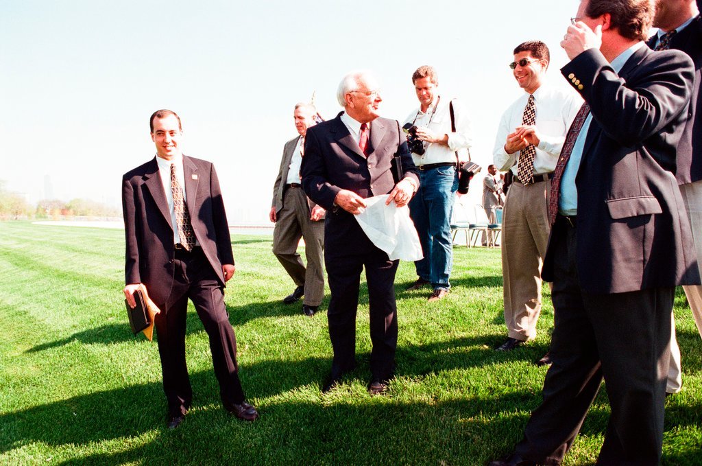 Governor George H. Ryan announces state contribution to the Chicago Shoreline Protection Project - Brian Jackson for Chicago Sun-Times