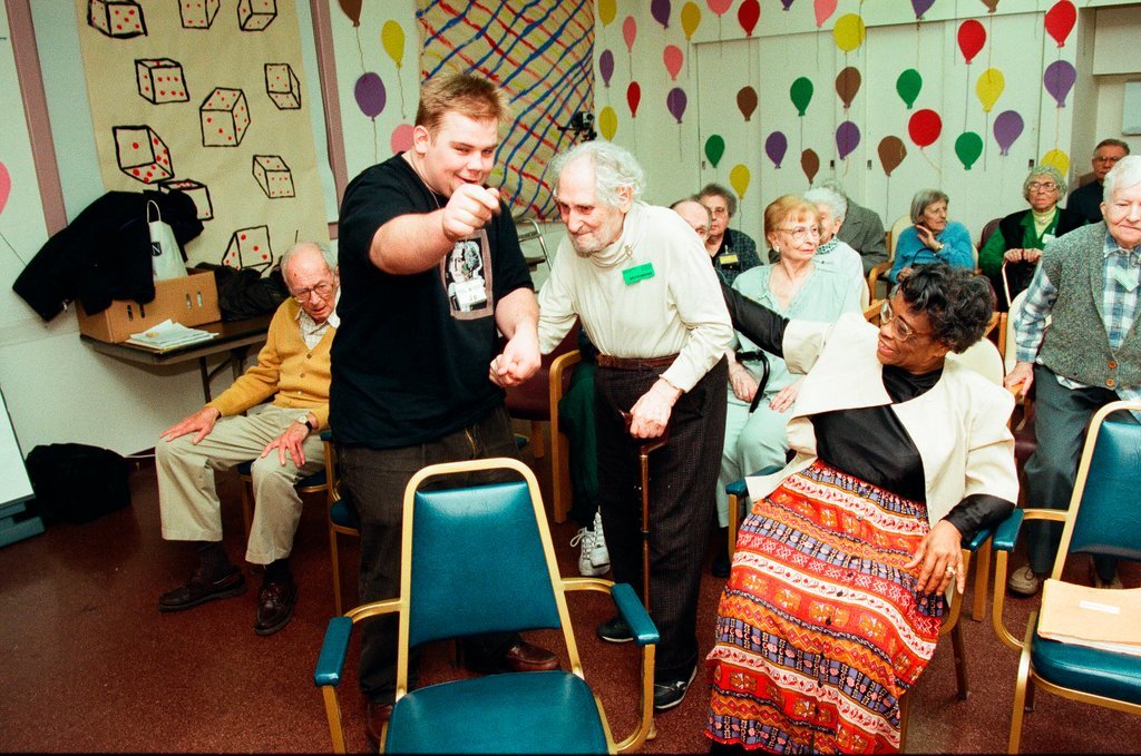 Seniors celebrate the Jewish holiday of Purim - Al Podgorski for Chicago Sun-Times