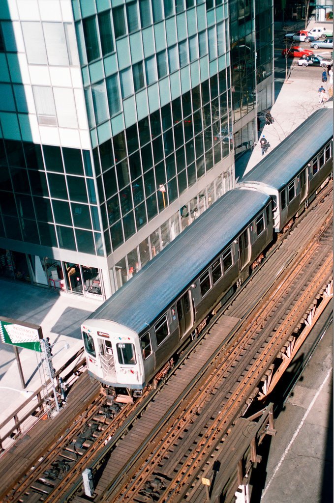 CTA elevated trains and buses in the Loop - Chicago Sun-Times