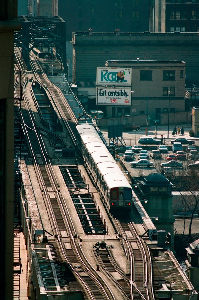 CTA elevated trains and buses in the Loop - Chicago Sun-Times