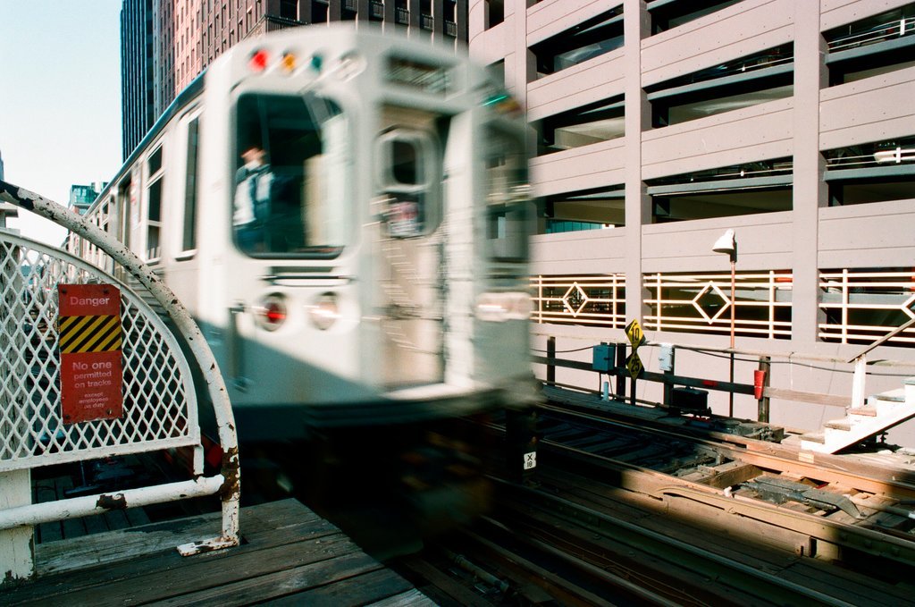CTA elevated trains and buses in the Loop - Chicago Sun-Times