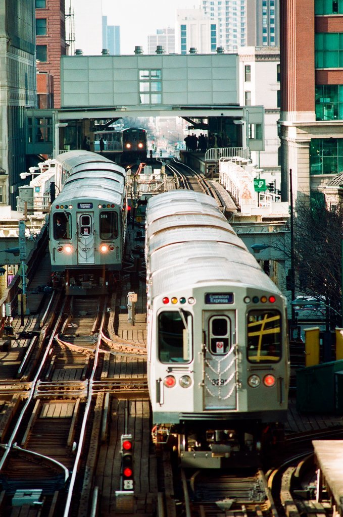CTA elevated trains and buses in the Loop - Chicago Sun-Times