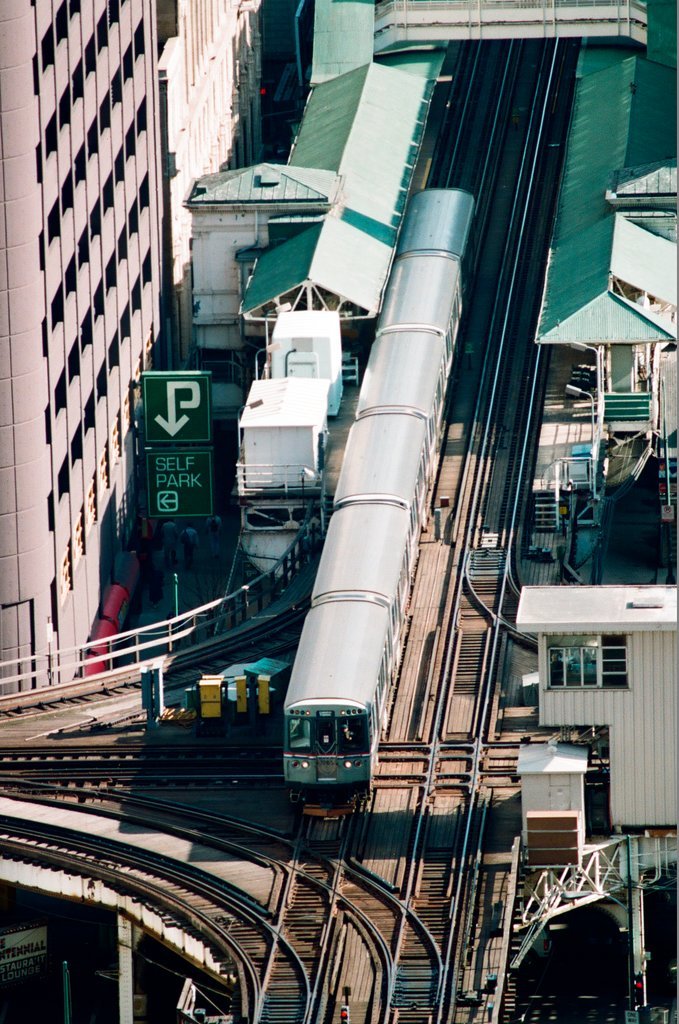 CTA elevated trains and buses in the Loop - Chicago Sun-Times