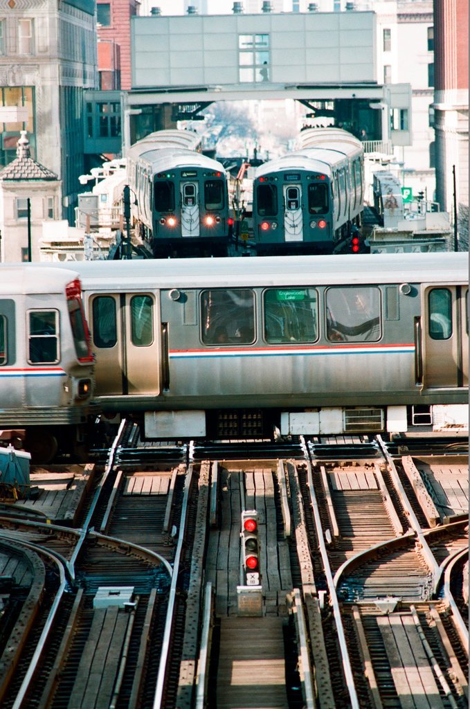 CTA elevated trains and buses in the Loop - Chicago Sun-Times