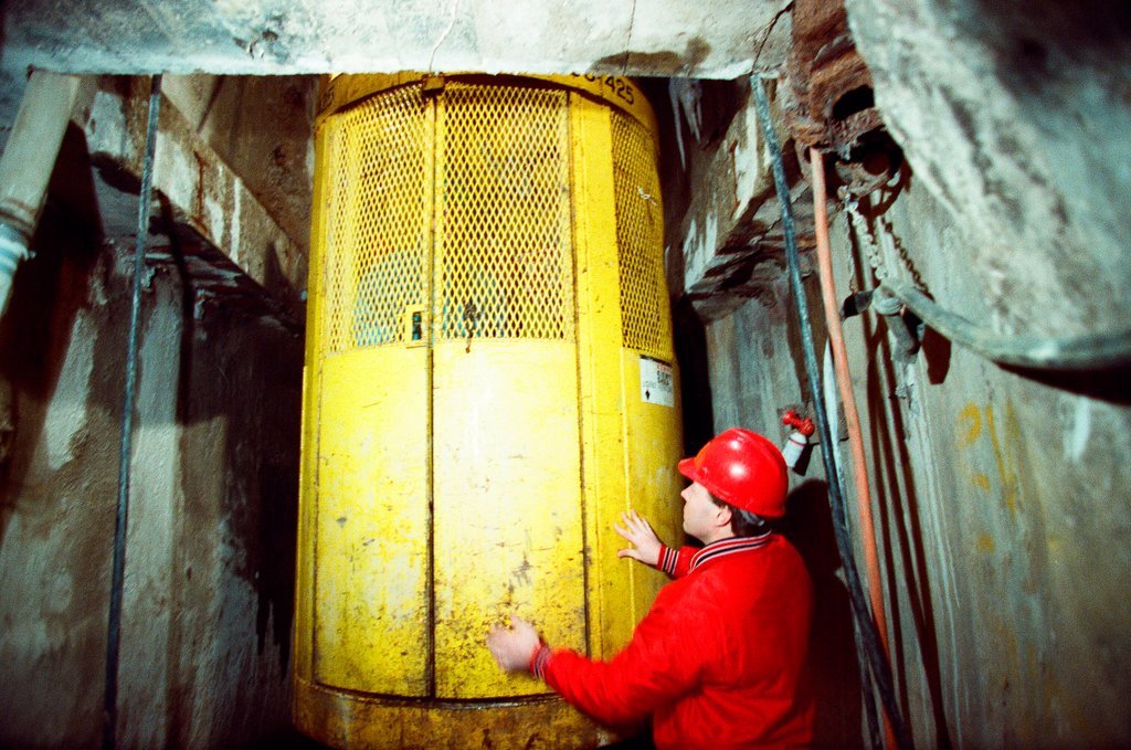 Tour of the freight tunnel systems following the installation of bulkheads - Al Podgorski for Chicago Sun-Times