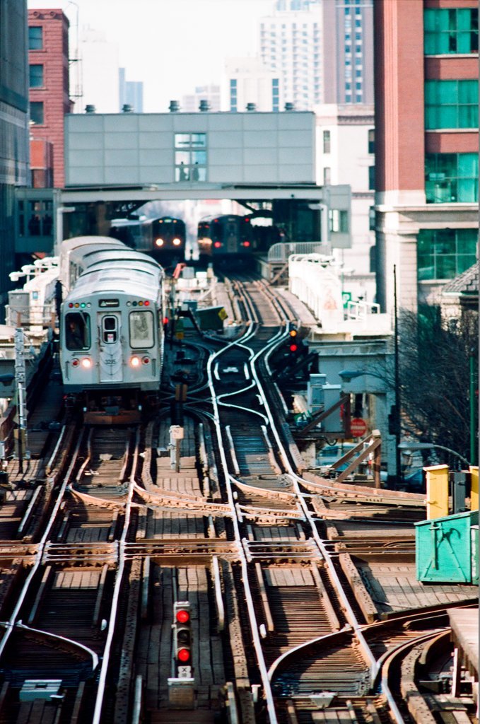 CTA elevated trains and buses in the Loop - Chicago Sun-Times