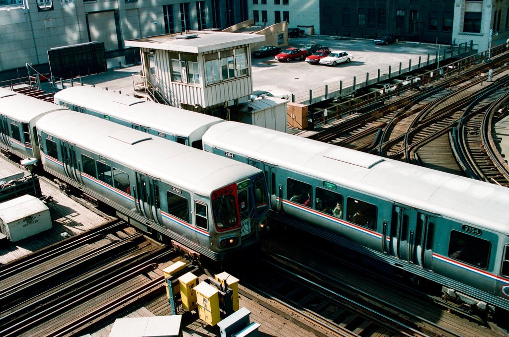 CTA elevated trains and buses in the Loop - Chicago Sun-Times