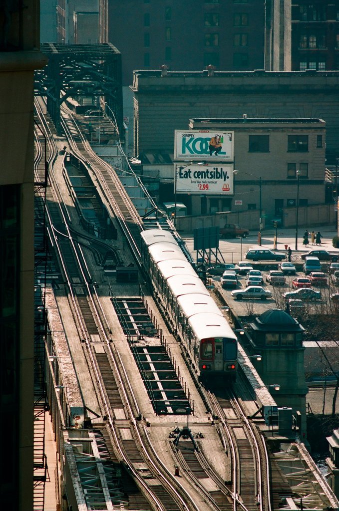 CTA elevated trains and buses in the Loop - Chicago Sun-Times
