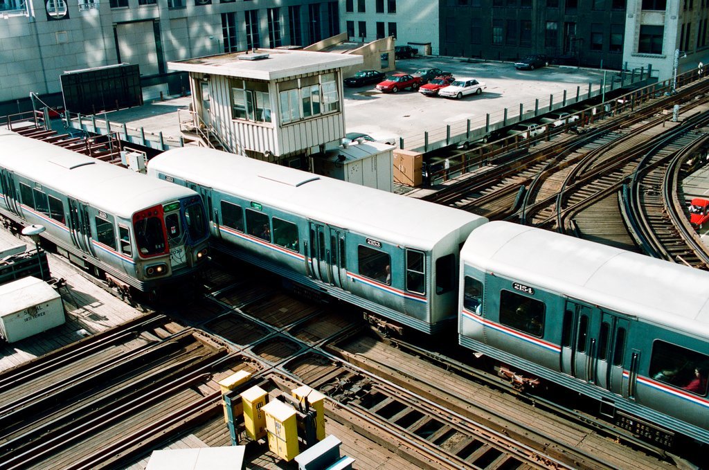 CTA elevated trains and buses in the Loop - Chicago Sun-Times