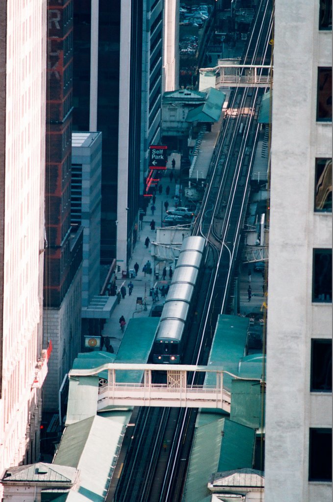 CTA elevated trains and buses in the Loop - Chicago Sun-Times