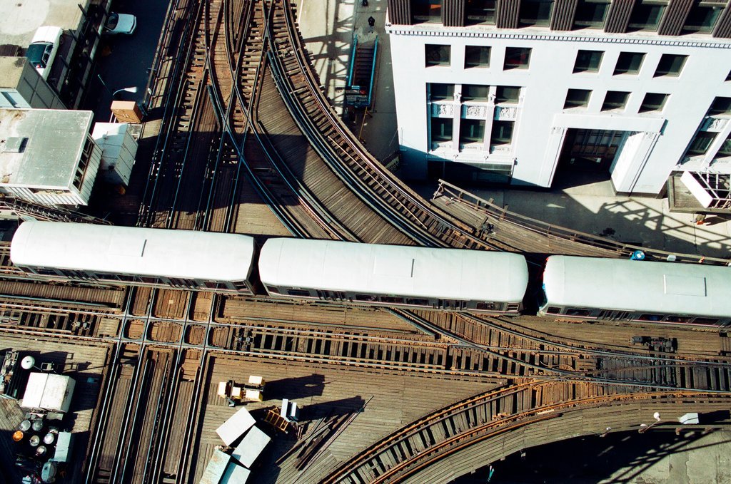 CTA elevated trains and buses in the Loop - Chicago Sun-Times