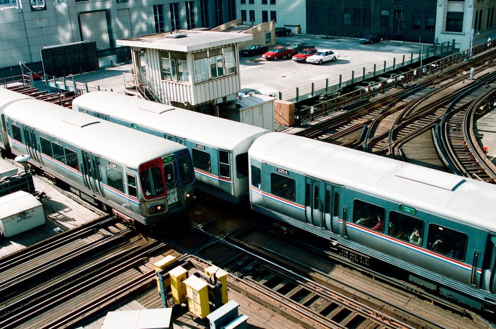 CTA elevated trains and buses in the Loop - Chicago Sun-Times