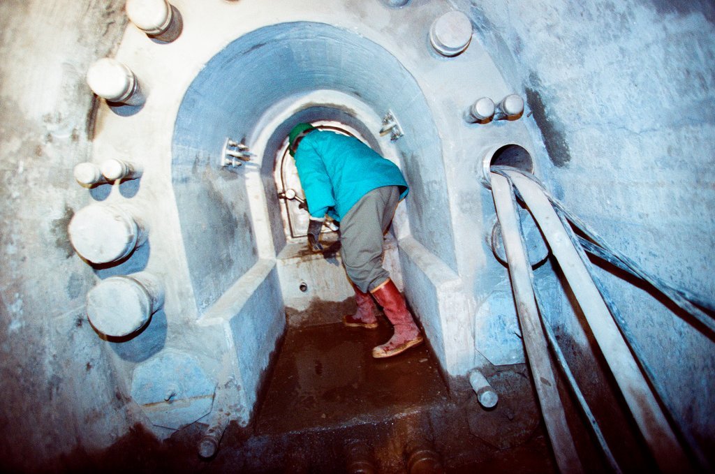 Tour of the freight tunnel systems following the installation of bulkheads - Al Podgorski for Chicago Sun-Times