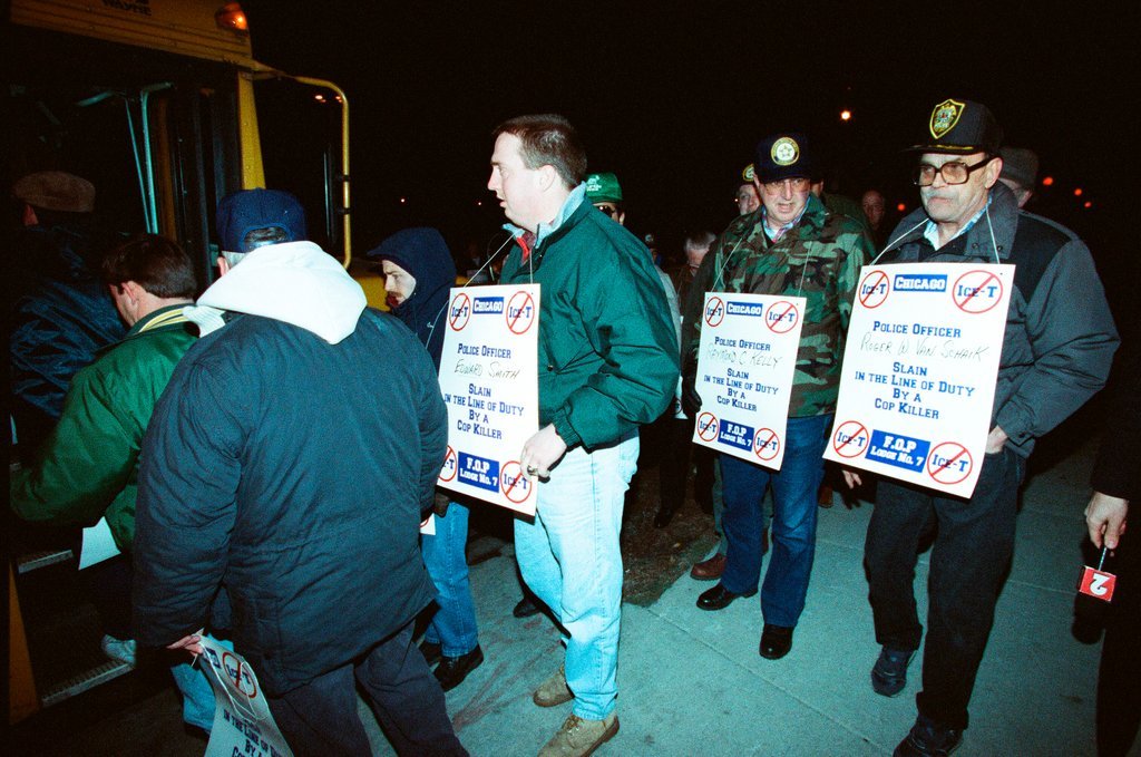 Chicago police protest Ice-T concert - Bob (Robert) Black for Chicago Sun-Times