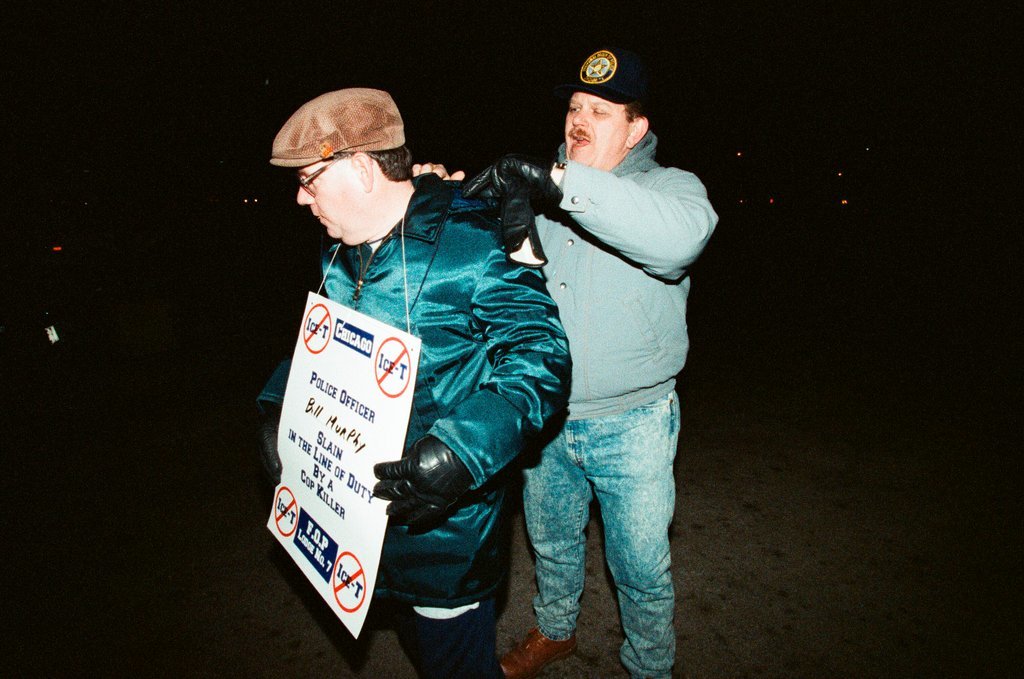 Chicago police protest Ice-T concert - Bob (Robert) Black for Chicago Sun-Times