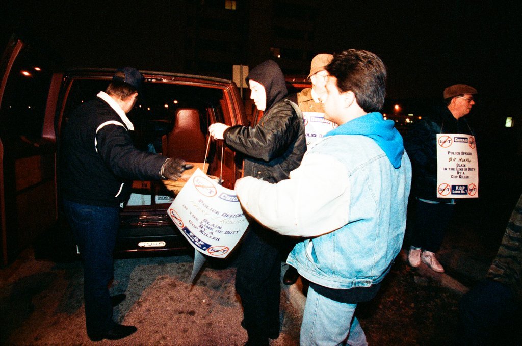 Chicago police protest Ice-T concert - Bob (Robert) Black for Chicago Sun-Times