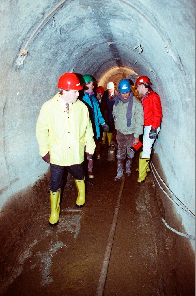 Tour of the freight tunnel systems following the installation of bulkheads - Al Podgorski for Chicago Sun-Times