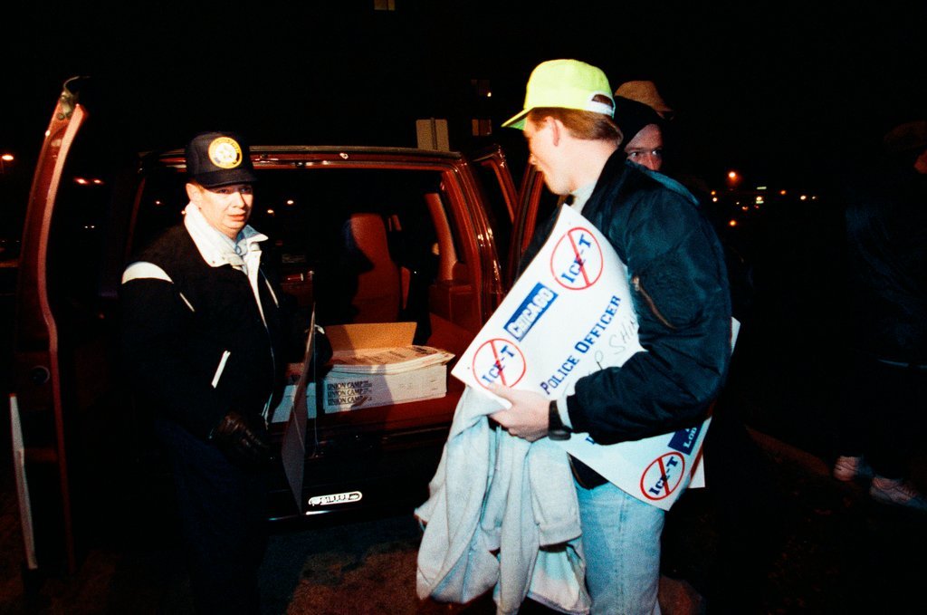 Chicago police protest Ice-T concert - Bob (Robert) Black for Chicago Sun-Times