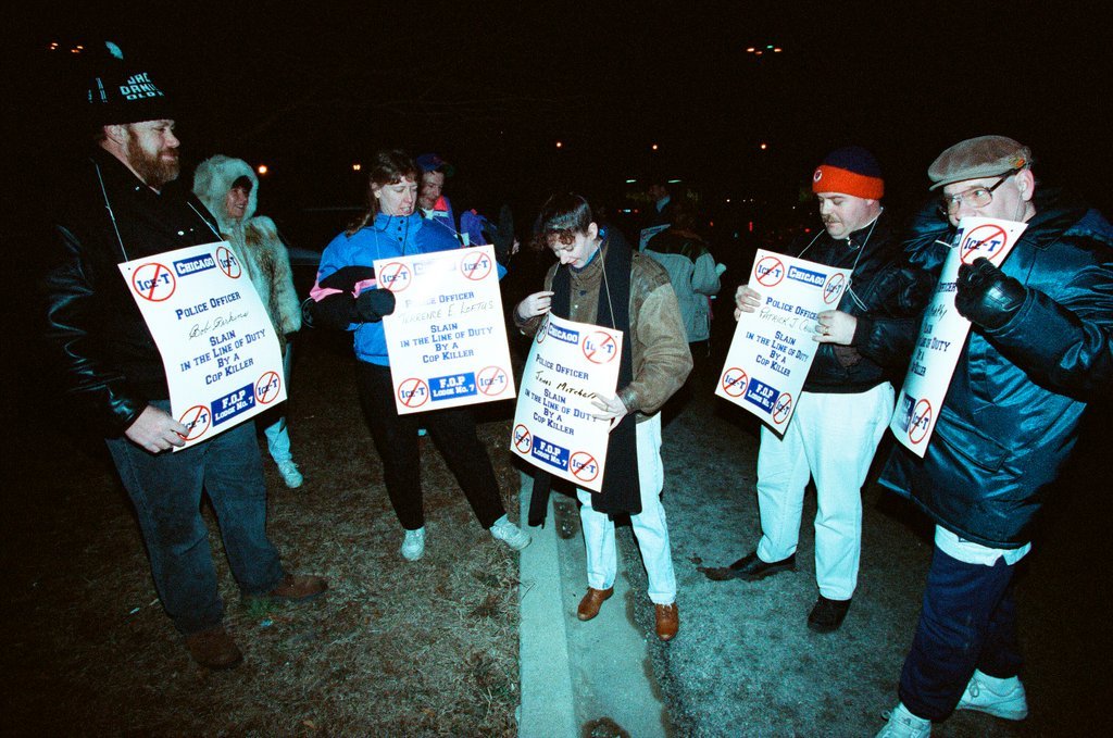 Chicago police protest Ice-T concert - Bob (Robert) Black for Chicago Sun-Times