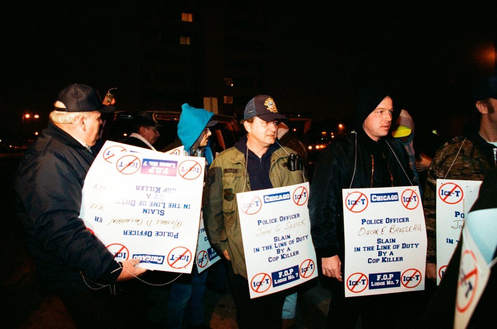 Chicago police protest Ice-T concert - Bob (Robert) Black for Chicago Sun-Times