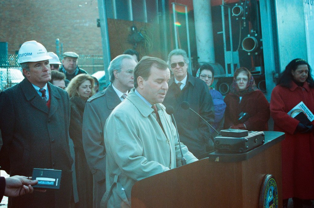 Mayor Richard M. Daley inspects new sewer repair technology - Al Podgorski for Chicago Sun-Times