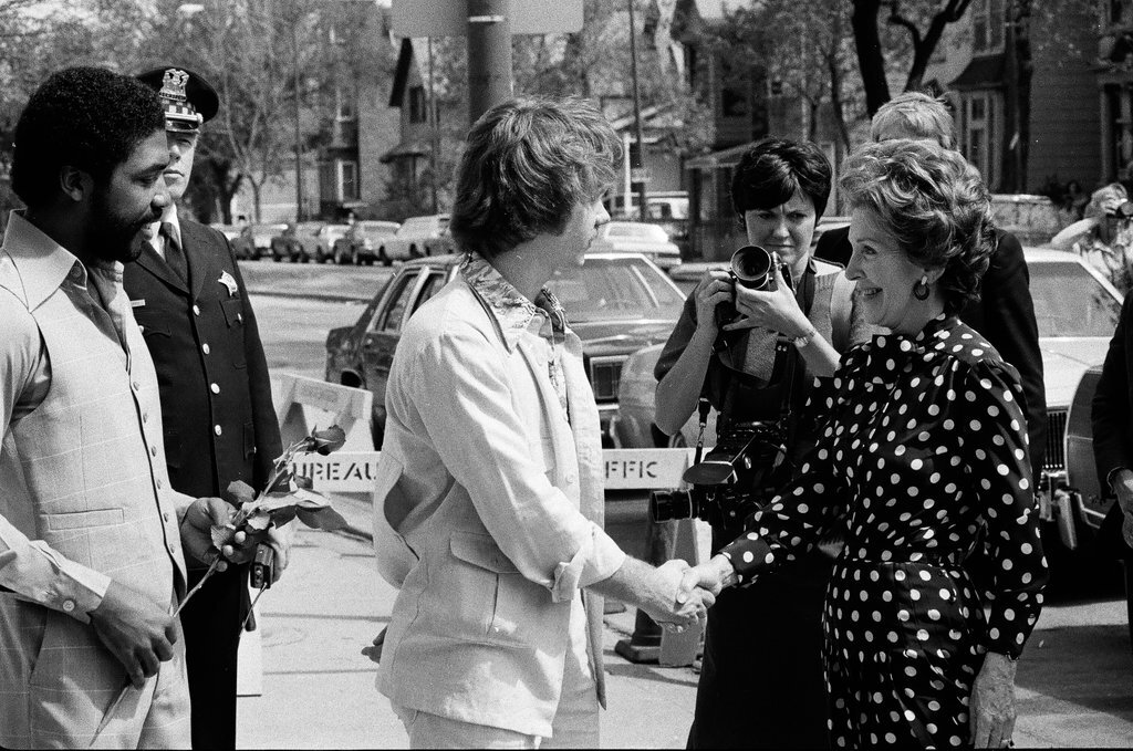 First Lady Nancy Reagan visits the Gateway House rehabilitation center - Chicago Sun-Times
