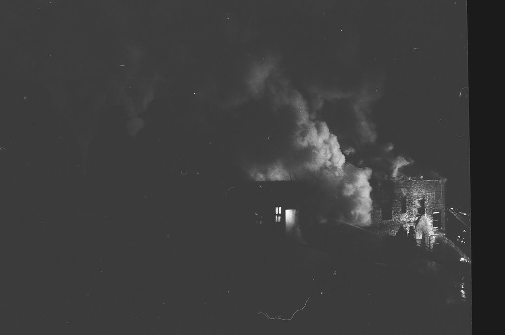 Fire at 6010 South Martin Luther King Jr. Drive - Keating for Chicago Sun-Times