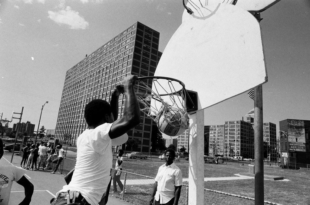 Cabrini-Green Sports and Talent Day - Pete Souza for Chicago Sun-Times