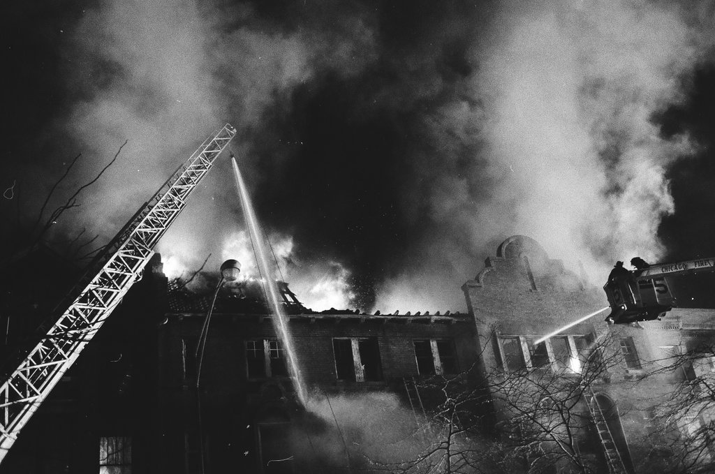 Fire at 6010 South Martin Luther King Jr. Drive - Keating for Chicago Sun-Times