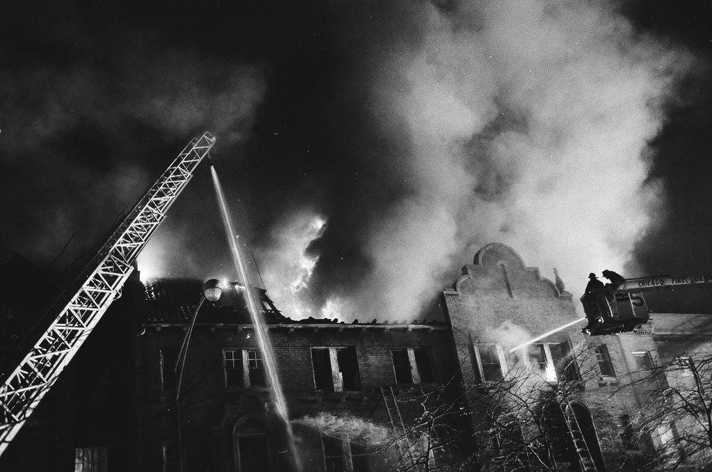 Fire at 6010 South Martin Luther King Jr. Drive - Keating for Chicago Sun-Times