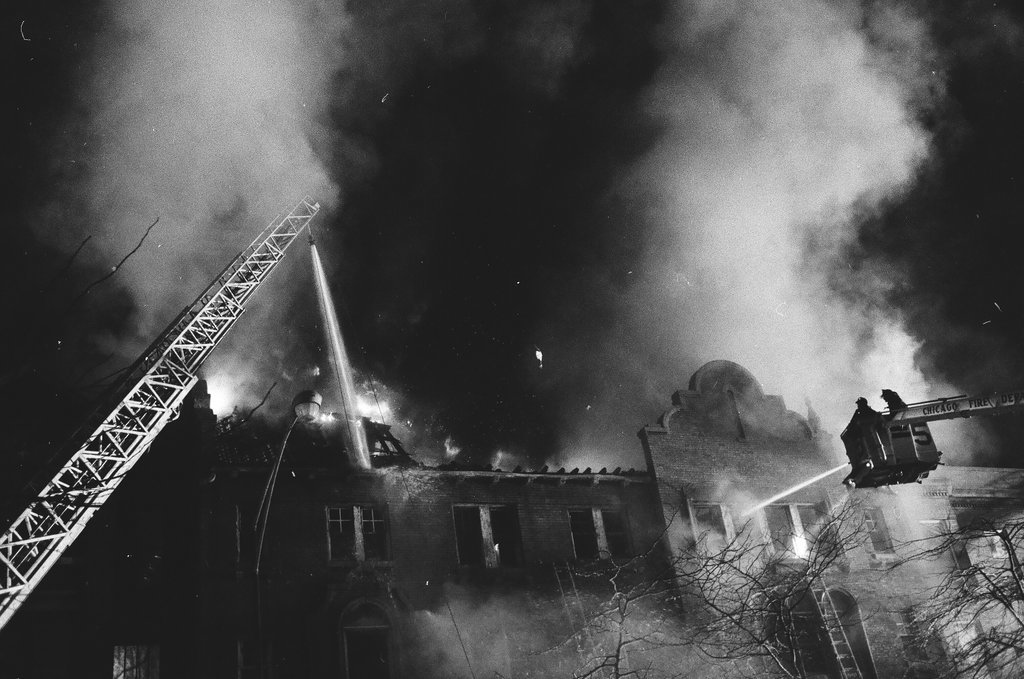 Fire at 6010 South Martin Luther King Jr. Drive - Keating for Chicago Sun-Times