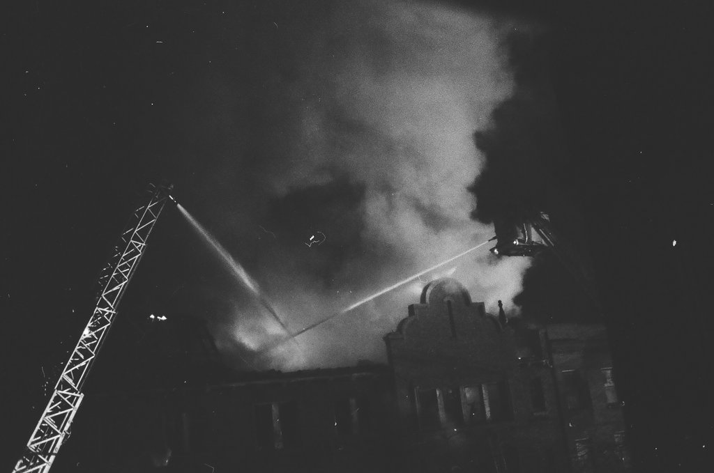Fire at 6010 South Martin Luther King Jr. Drive - Keating for Chicago Sun-Times
