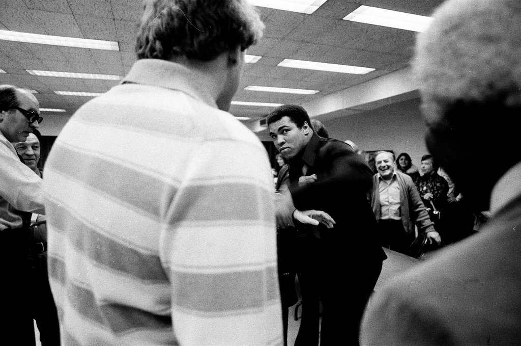 Boxers LeDoux and Ali weigh in - Jerry Tomaselli for Chicago Sun-Times