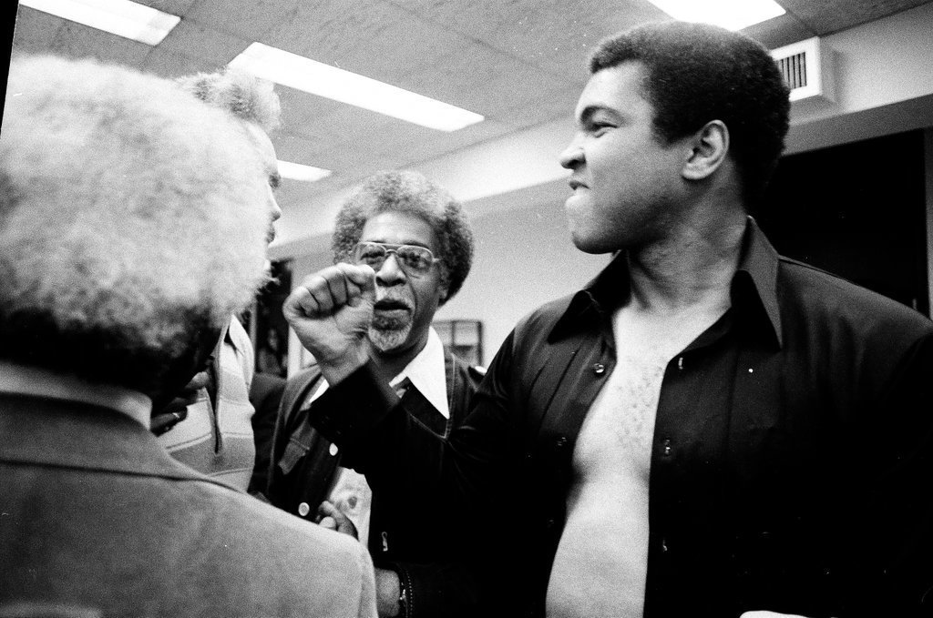 Boxers LeDoux and Ali weigh in - Jerry Tomaselli for Chicago Sun-Times