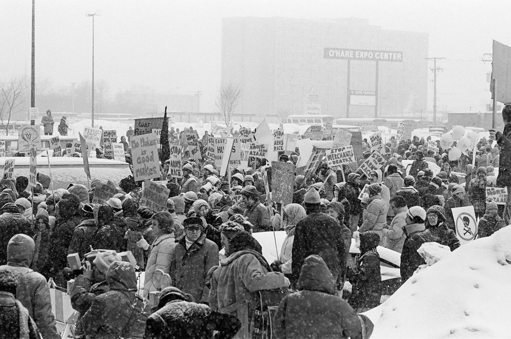 Peace rally outside 'arms bazaar' - Kevin Horan for Chicago Sun-Times