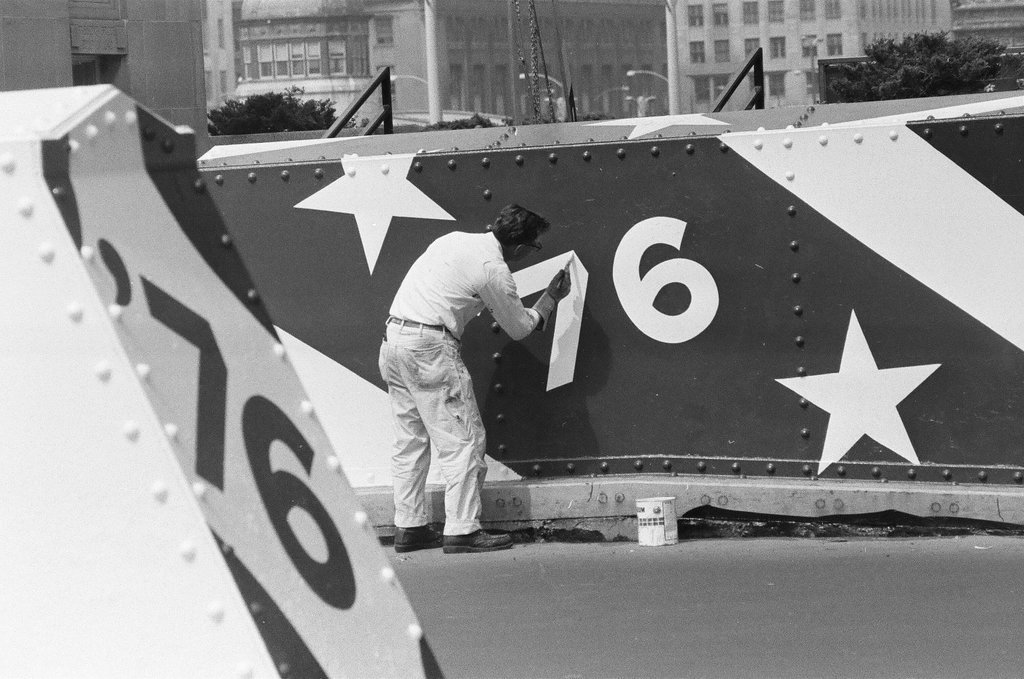 State Street Bridge decorated for Bicentennial - John Tweedle for Chicago Sun-Times