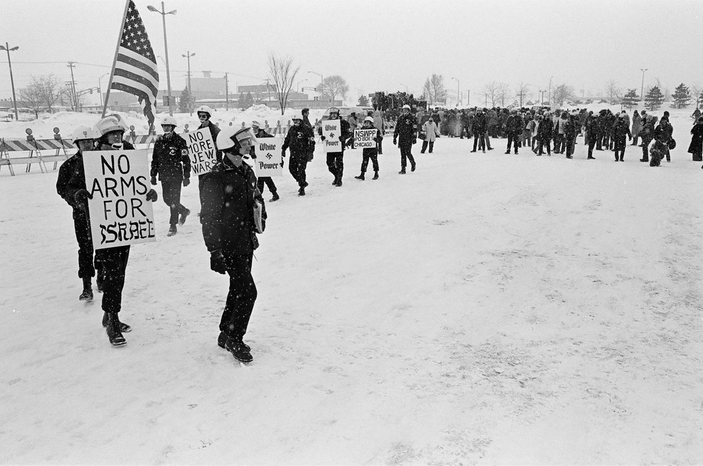 Peace rally outside 'arms bazaar' - Kevin Horan for Chicago Sun-Times
