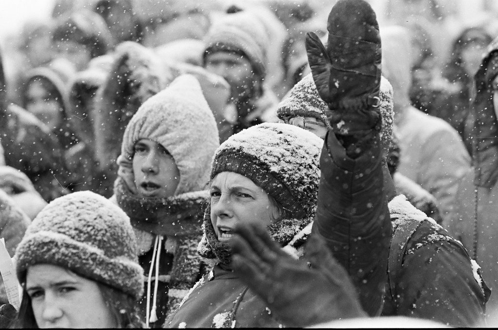 Peace rally outside 'arms bazaar' - Kevin Horan for Chicago Sun-Times