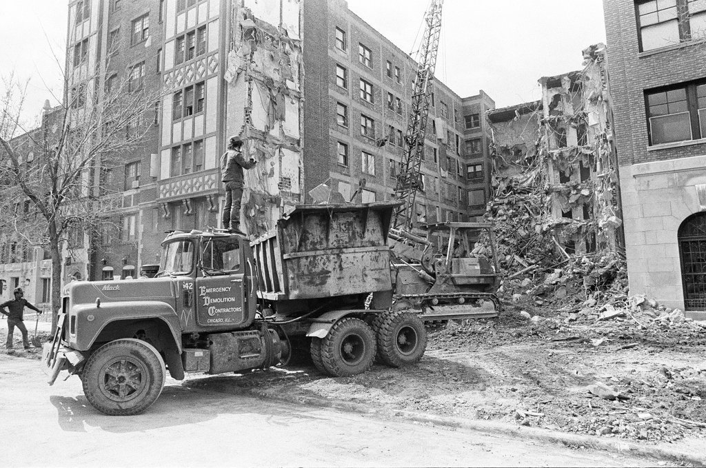 Demolition in Edgewater - Randy B. Leffingwell for Chicago Sun-Times