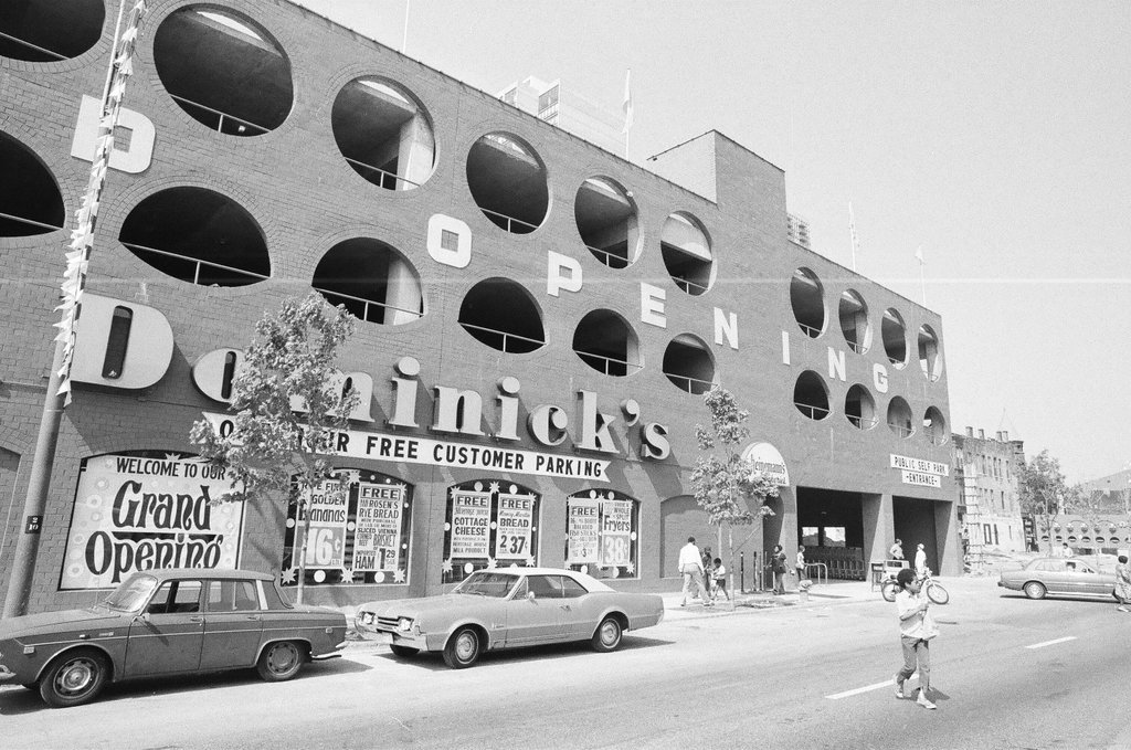 New Dominick's at Piper's Alley - James DePree for Chicago Sun-Times
