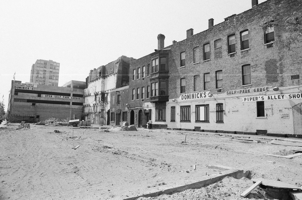 New Dominick's at Piper's Alley - James DePree for Chicago Sun-Times