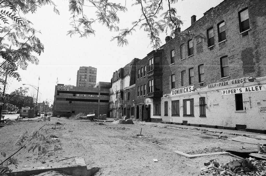 New Dominick's at Piper's Alley - James DePree for Chicago Sun-Times