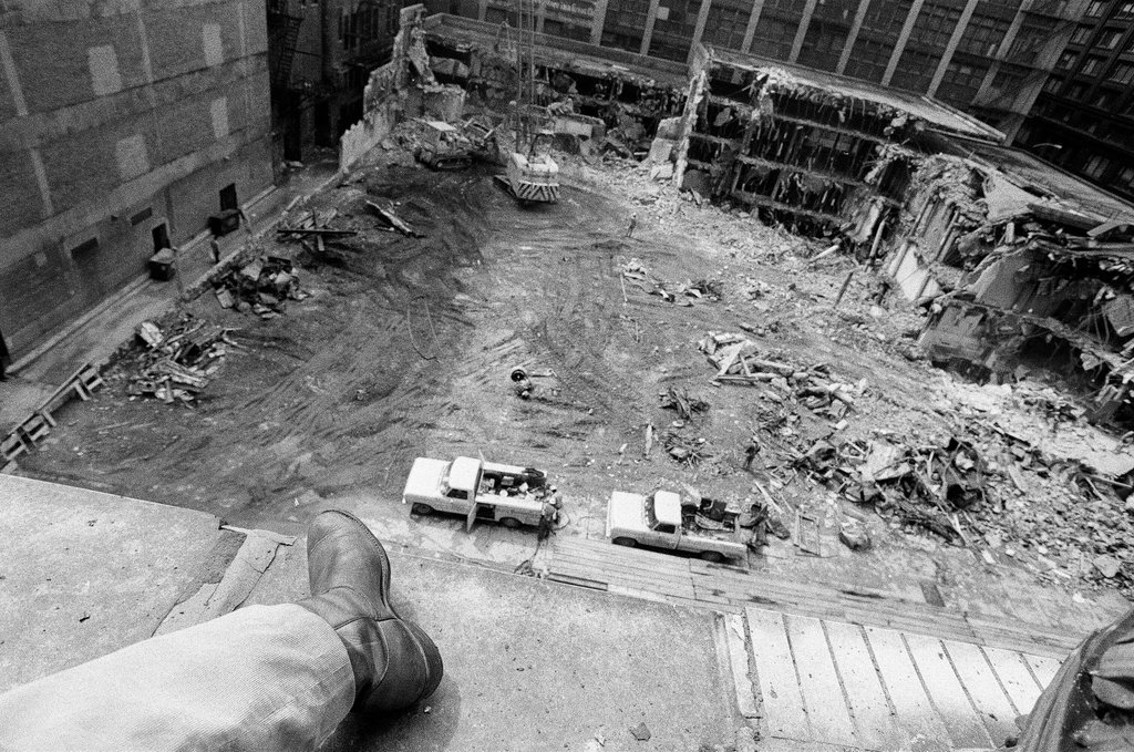 Demolition at 33 West Monroe - Kevin Horan for Chicago Sun-Times